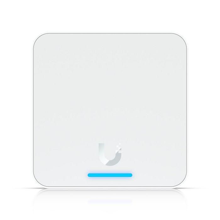 Ubiquiti Lector de Tarjetas NFC con Teclado, BLE 4.1, PoE, Apple Touch Pass, IP55, Blanco 1