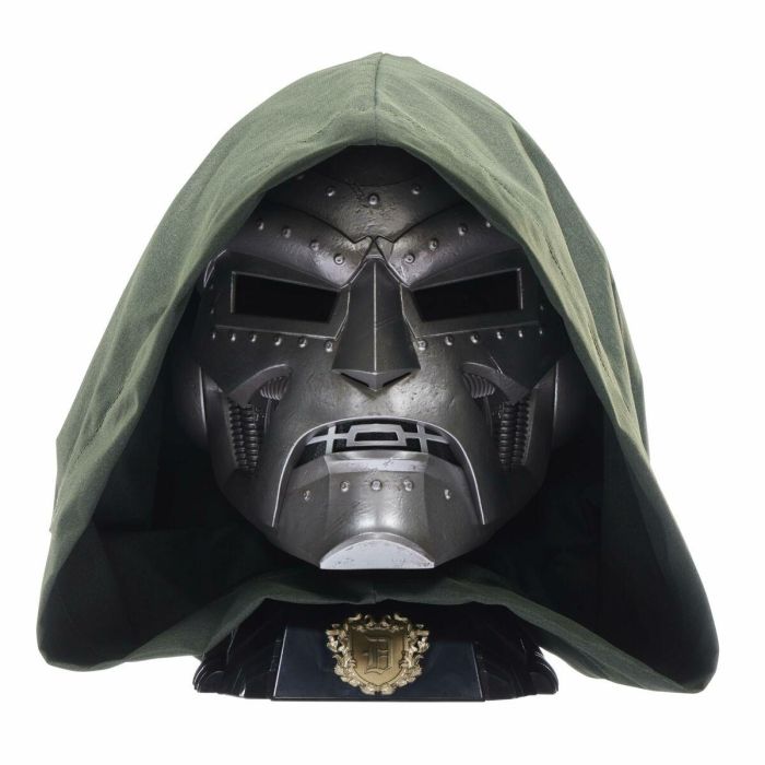 Hasbro Marvel Legends Casco Roleplay Premium Doctor Muerte | Réplica Escala 1:1 | Incluye Capucha y Base para Coleccionistas & Cosplay 14
