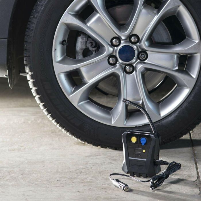 Michelin Mini compresor de aire digital 12V 3.5 bares con toma USB y display digital 1