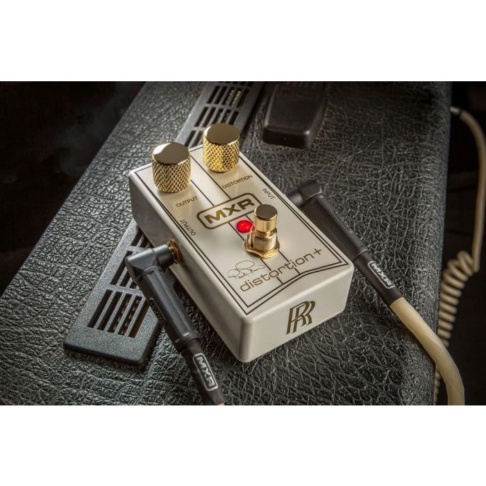 Pedal Mxr® Distorsion+ Rr104 Randy Rhoads Special Editon Mxr 2 Pedal Mxr® Distorsion+ Rr104 Randy Rhoads Special Editon Mxr 2