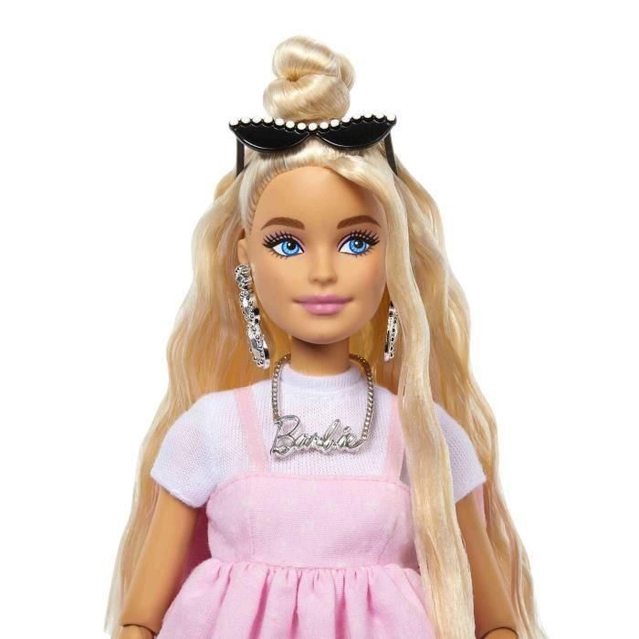 Muñeca barbie deluxe vestido con lazo. 3 Muñeca barbie deluxe vestido con lazo. 3