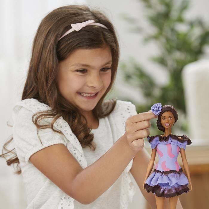 Play-Doh HASG13595X0 Set de plastilina Barbie estilo Fashionista 3