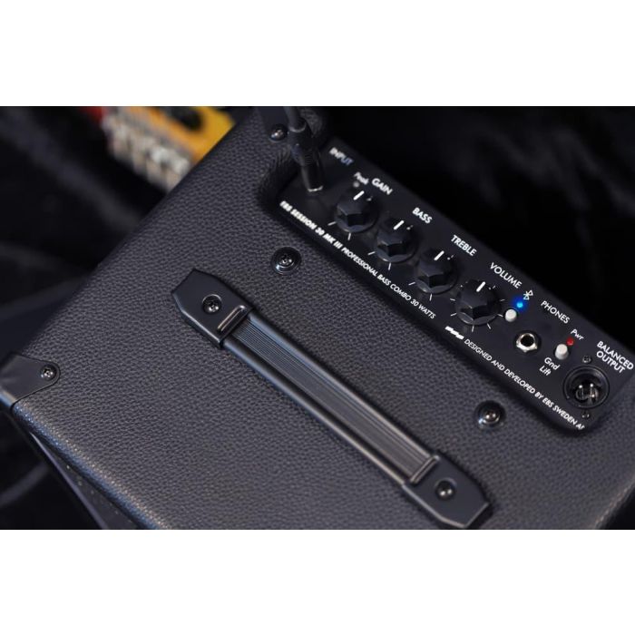 Amplificador Bajo Combo Session 30 Mk3 1 X 8" Tweeter - 30W (Bluetooh) 3 Amplificador Bajo Combo Session 30 Mk3 1 X 8" Tweeter - 30W (Bluetooh) 3