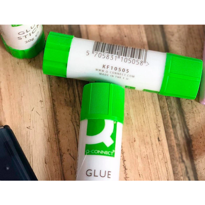 Q-connect Pegamento en Barra 40 gr Ecológico 90% Ingredientes Naturales, Secado Instantáneo para Papel, Cartón y Fotos 1