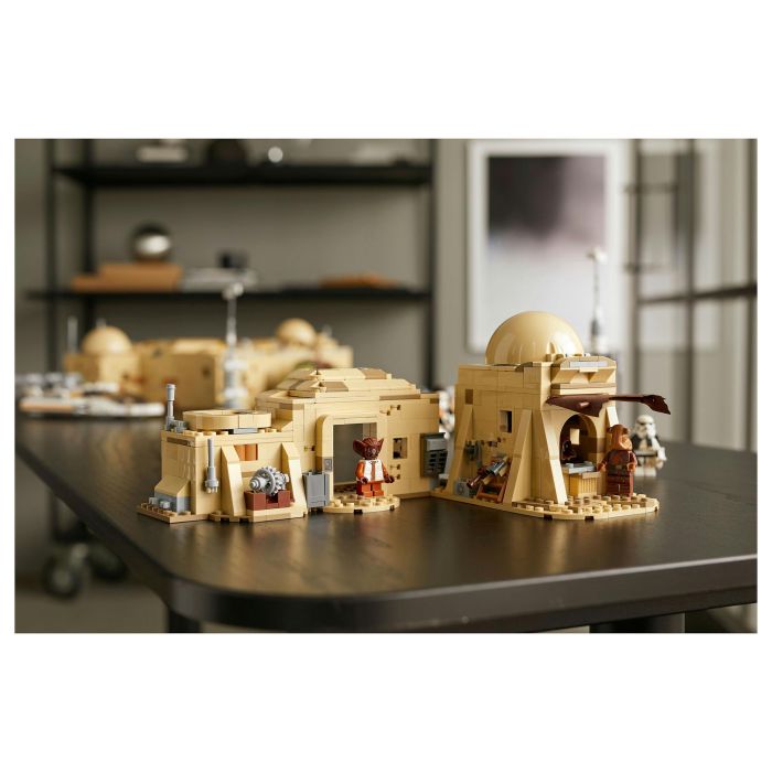 LEGO Star Wars Mos Eisley Cantina 75290 - Juego de Construcción 3187 Piezas con 21 Minifiguras 10