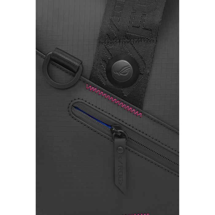 ASUS ROG SLASH Duffle Bag 8 ASUS ROG SLASH Duffle Bag 8