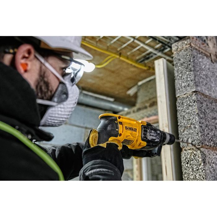 Martillo perforador Dewalt D25133K 800 W 1500 RPM 1 Martillo perforador Dewalt D25133K 800 W 1500 RPM 1