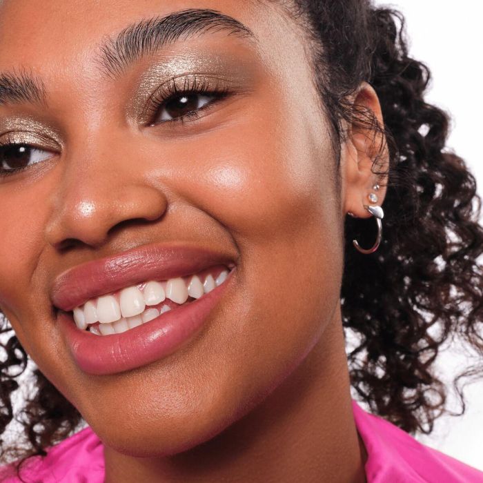 Set de Maquillaje Essence JELLY JEWELS 6