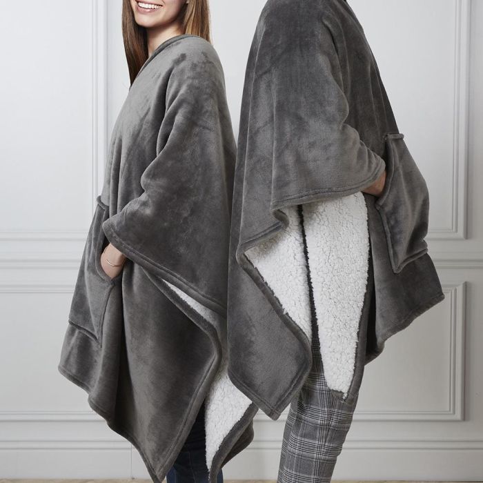 Home Deco Factory Manta-Poncho Gris con Borreguito y Bolsillo Delantero Talla Única 130x170 cm 5