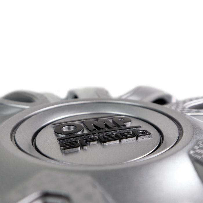 Omp OMPS07011623 Tapacubos Magnum Juego de 4 Unidades para Llantas de 16 Pulgadas Color Plata-Carbono 2 Omp OMPS07011623 Tapacubos Magnum Juego de 4 Unidades para Llantas de 16 Pulgadas Color Plata-Carbono 2
