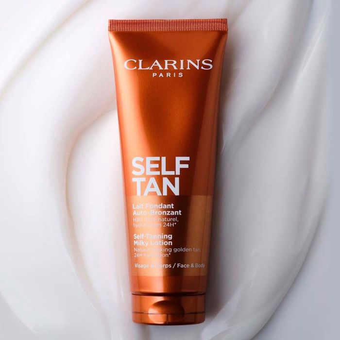 Clarins Loción Lechosa Autobronceadora para Rostro y Cuerpo, Bronceado Gradual e Hidratación, 125 ml