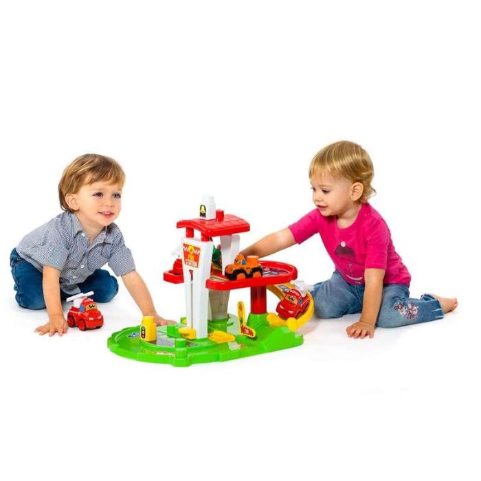Juego construcción estación de bomberos con coche electrónico, luz y sonido 53x31x31 cms 9 Juego construcción estación de bomberos con coche electrónico, luz y sonido 53x31x31 cms 9