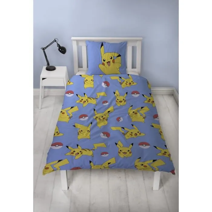 Pokemon POK3700891714341 Juego de Cama Reversible Pikachu y Amigos Microfibra 140x200cm + 63x63cm 3