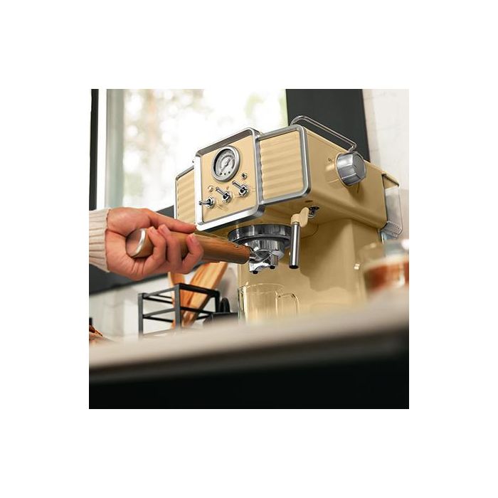 Cecotec 01629 Cafetera Eléctrica Semi-automática Espresso 1350W 20 Bares 1.5L con Vaporizador y Manómetro 8