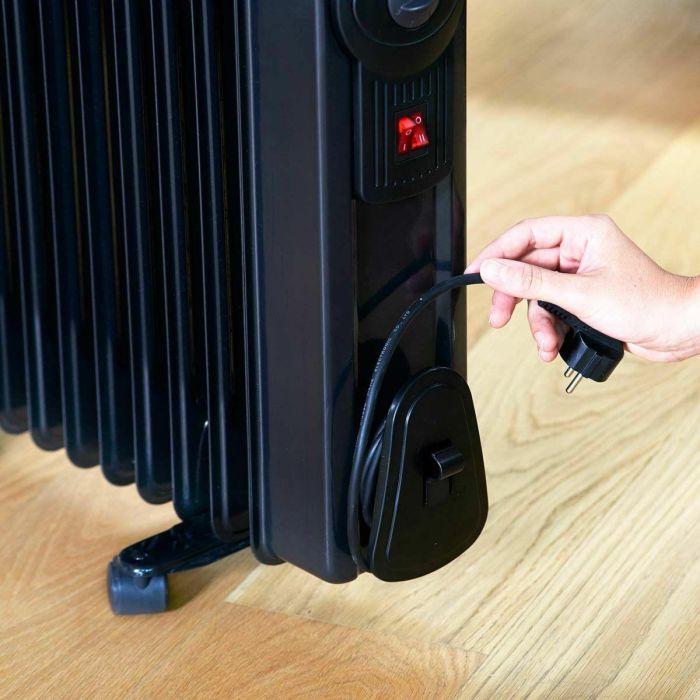 Radiador de Aceite (11 cuerpos) Black & Decker ES9350070B 2300W Negro 2300 W 13 Radiador de Aceite (11 cuerpos) Black & Decker ES9350070B 2300W Negro 2300 W 13
