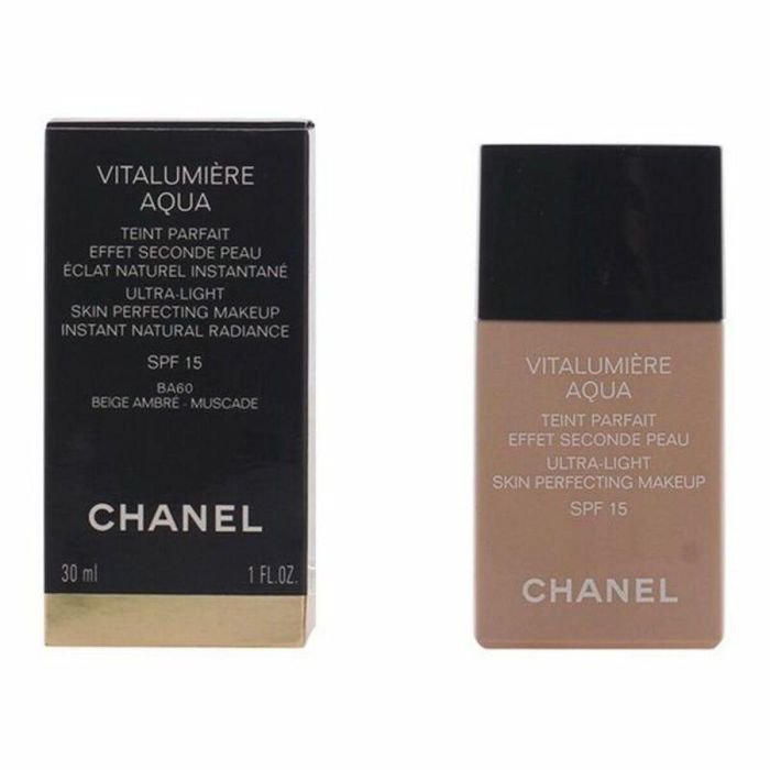 Base de Maquillaje Fluida Vitalumière Aqua Chanel 12 Base de Maquillaje Fluida Vitalumière Aqua Chanel 12