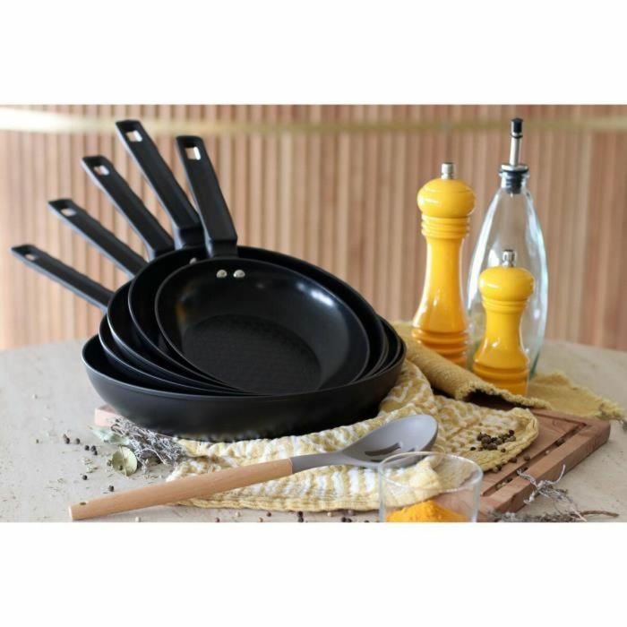 Menastyl 6020635 Sartén de Aluminio Forjado 20 cm Negra, Apta para Inducción y Todo Tipo de Cocinas 1