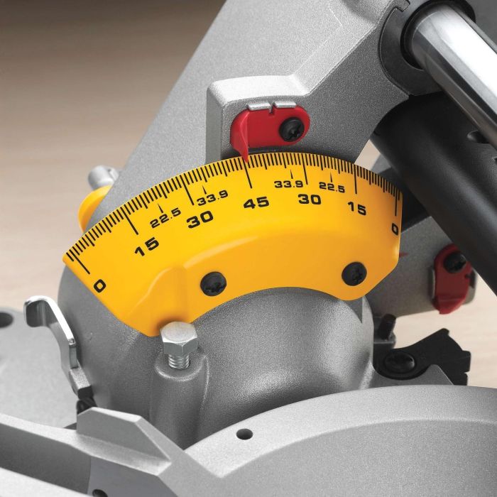 DEWALT Paneelsaege 305 mm 1675 Watt 36