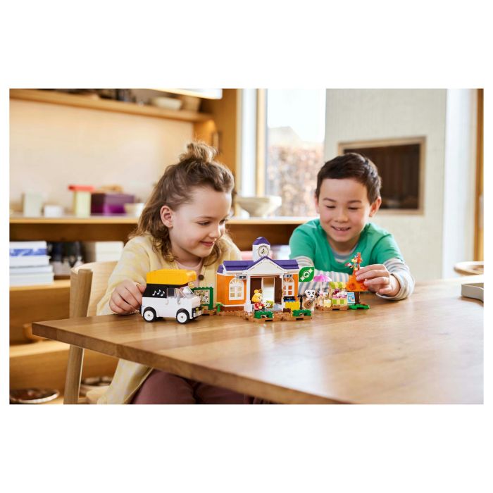 Lego Animal Crossing 77052 Kéké en la Plaza Juguete para Construir con Cafetería