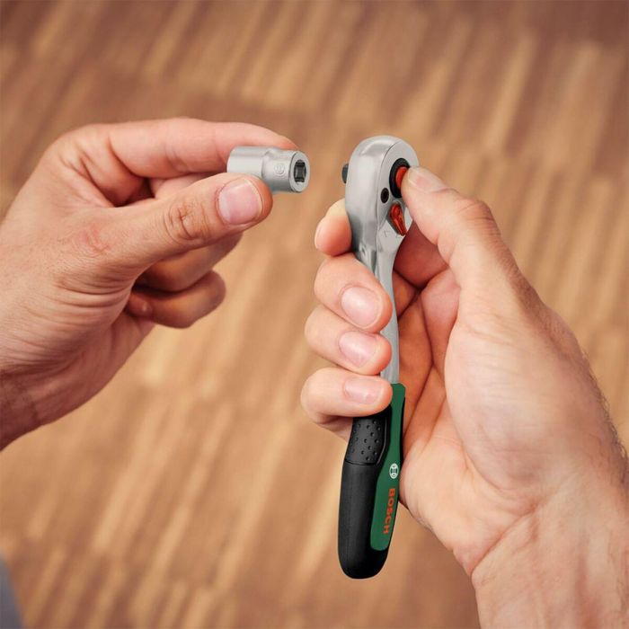 Bosch 4053423254150 Juego de trinquete de 57 piezas 1/4 + 1/2 para diversos proyectos de bricolaje con 55 accesorios de alto torque y estuche de transporte con agarre suave 5