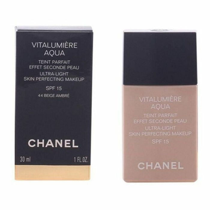 Base de Maquillaje Fluida Vitalumière Aqua Chanel 7 Base de Maquillaje Fluida Vitalumière Aqua Chanel 7