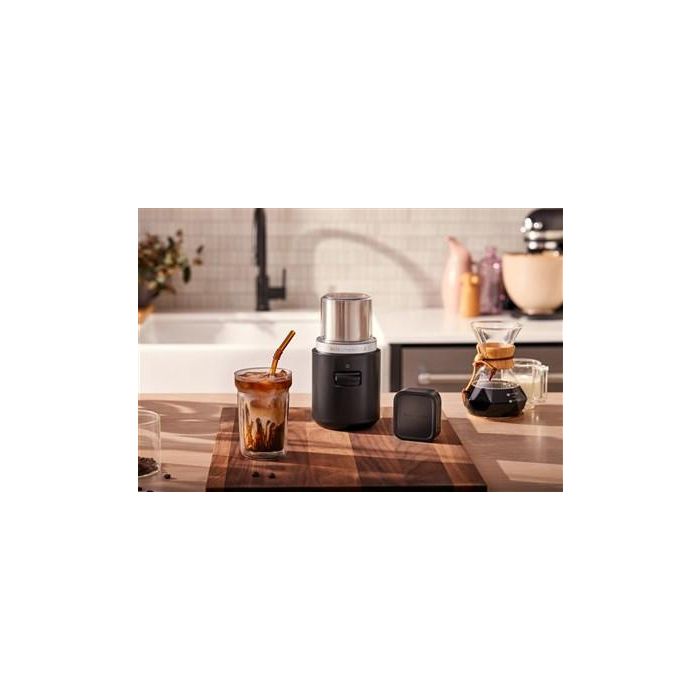 Kitchenaid Molinillo de Café Inalámbrico 12V, Capacidad 113g, Portátil, Color Negro Mate 6 Kitchenaid Molinillo de Café Inalámbrico 12V, Capacidad 113g, Portátil, Color Negro Mate 6