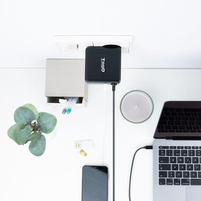 TooQ TQLC-USBC65PD Cargador de Portátil USB Tipo-C 65W Power Delivery 3.0 con USB-A y Voltaje 5-20V compatible con Mac Negro 3 TooQ TQLC-USBC65PD Cargador de Portátil USB Tipo-C 65W Power Delivery 3.0 con USB-A y Voltaje 5-20V compatible con Mac Negro 3