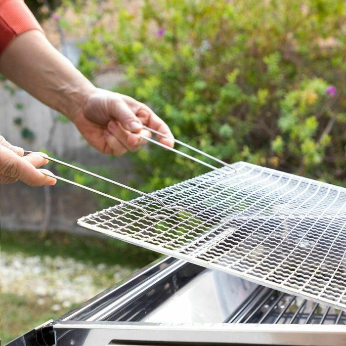 Pack Barbacoa Plegable de Acero Inoxidable para Carbón y Encendedor Eléctrico Recargable y Flexible InnovaGoods 19