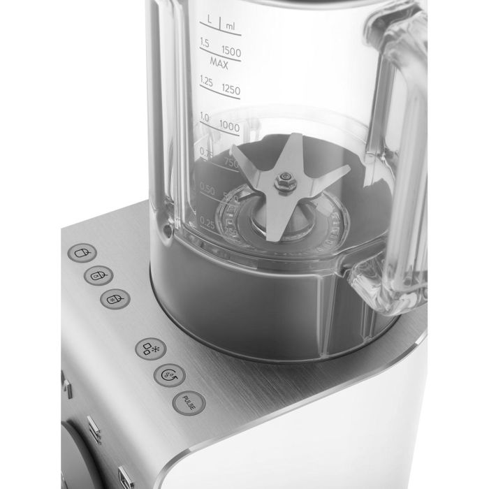 Smeg High-Performance Blender White BLC01WHMEU 4