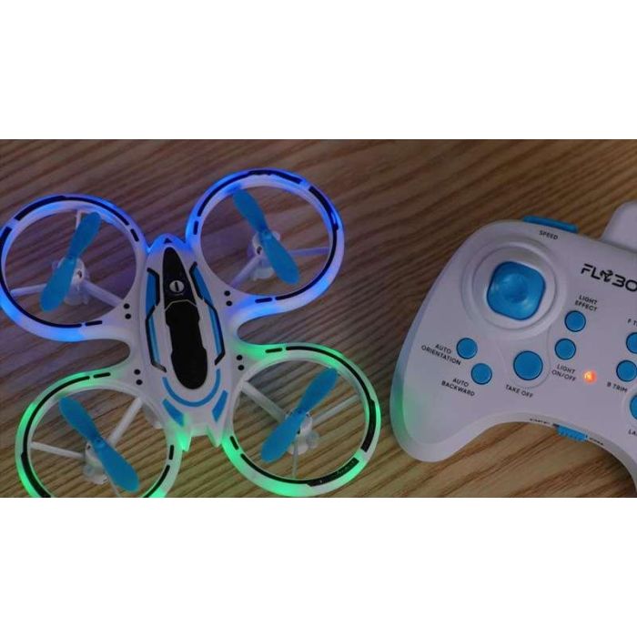 Dron acrobatico neon transmisión 2.4ghz de 3 canales y luces led en vibrantes tonos azul y verde 3 Dron acrobatico neon transmisión 2.4ghz de 3 canales y luces led en vibrantes tonos azul y verde 3