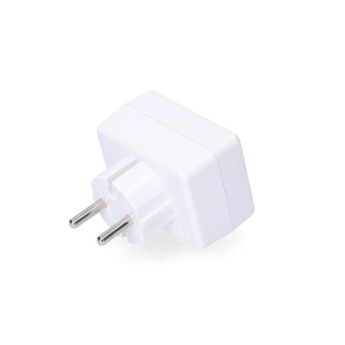 Adaptador triple 2p 16a 250v color blanco max. 3680w solera 5113 2