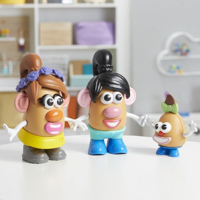 Playskool F9408 Potato Head Crea Tu Familia - Set de 3 Cuerpos (2 Grandes, 1 Pequeño) y 41 Accesorios Mix & Match para Niños +2 años 7 Playskool F9408 Potato Head Crea Tu Familia - Set de 3 Cuerpos (2 Grandes, 1 Pequeño) y 41 Accesorios Mix & Match para Niños +2 años 7