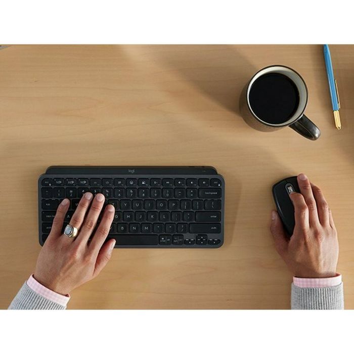 Logitech Logitech MX Anywhere 3S for Business Performance Wireless Mouse The Master Series by Logitech 1 Logitech Logitech MX Anywhere 3S for Business Performance Wireless Mouse The Master Series by Logitech 1