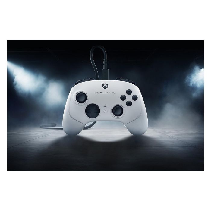 Razer Wolverine V3 Tournament Edition Gamepad PC Xbox Series S Xbox Series X Blanco 3
