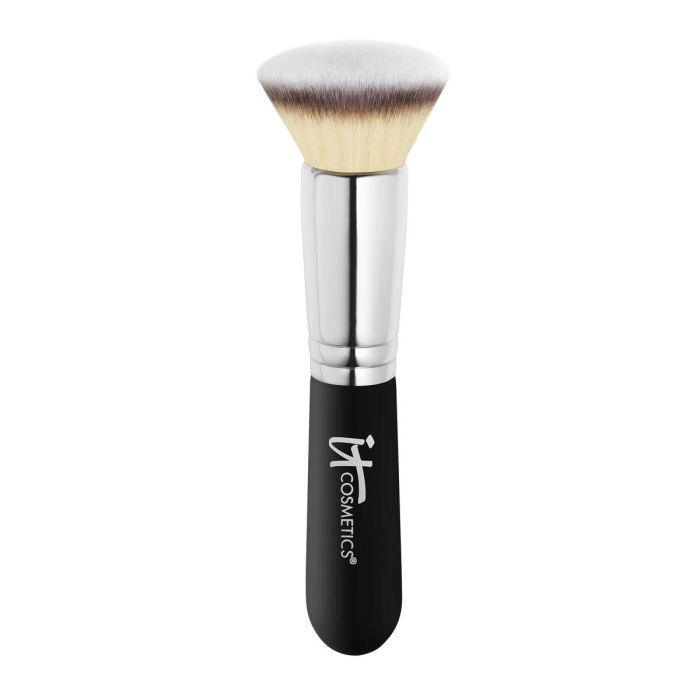 It Cosmetics #6 Heavenly Luxe Flat Top Buffing Brocha de Maquillaje para Base: Cerdas Ultra Suaves, Acabado Impecable It Cosmetics #6 Heavenly Luxe Flat Top Buffing Brocha de Maquillaje para Base: Cerdas Ultra Suaves, Acabado Impecable