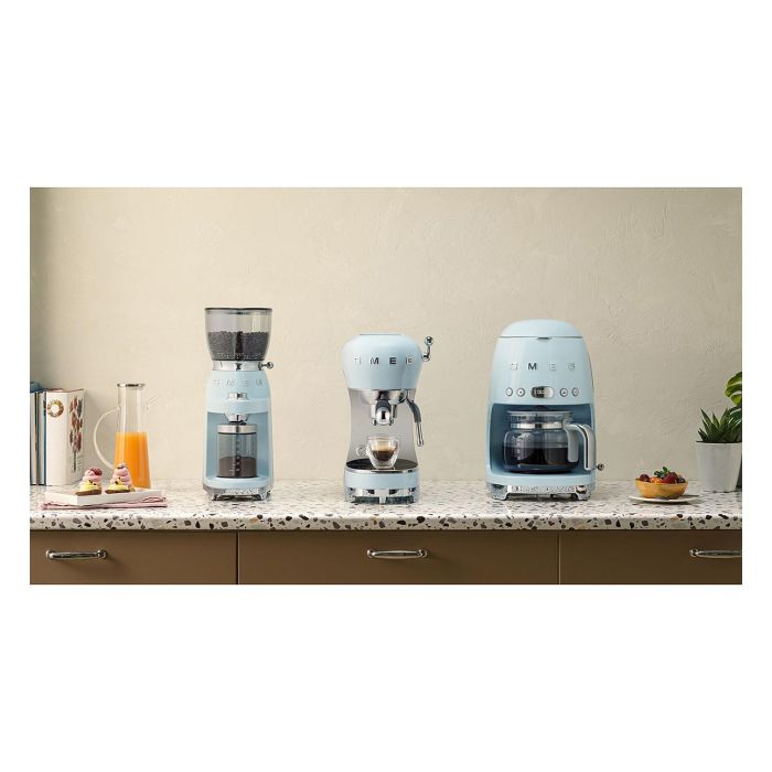 Smeg ECF02PBEU Máquina Espresso, 1.1L, 1350W, Pastel Blue 5