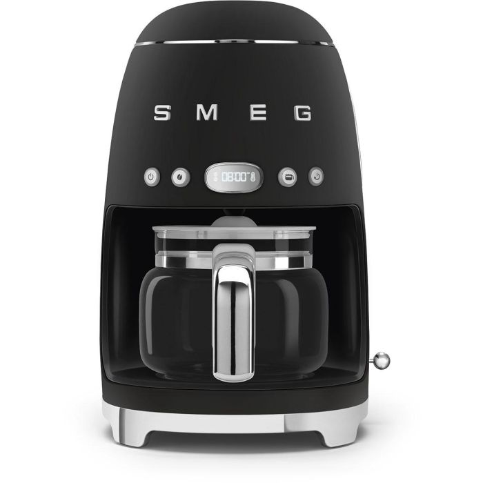 Smeg DCF02BLMEU Cafetera de Goteo Eléctrica Estilo Retro Años 50 para Preparar Café Filtrado, Color Negro Mate 0 Smeg DCF02BLMEU Cafetera de Goteo Eléctrica Estilo Retro Años 50 para Preparar Café Filtrado, Color Negro Mate 0