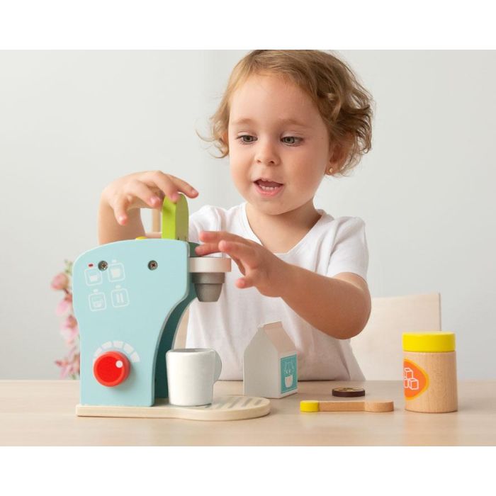 KioKids Cafetera de Juguete de Madera Azul para Niños +3 Años - Juego de Imitación con Leche, Taza y Cápsulas 1