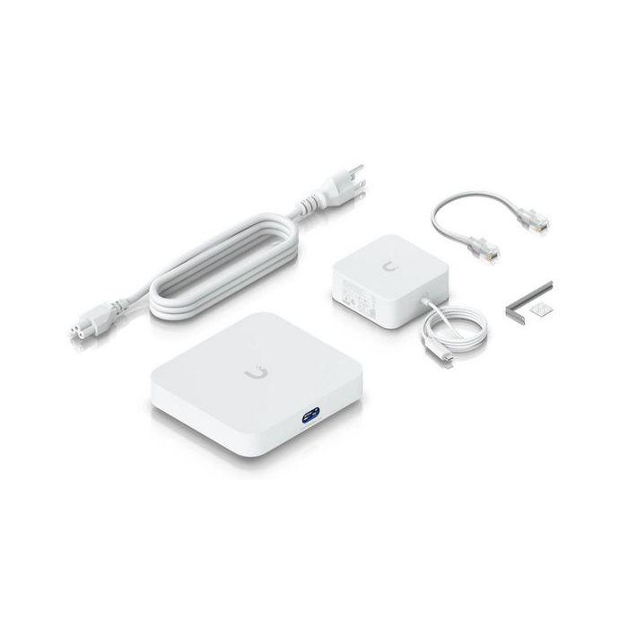 Ubiquiti Router Cloud Gateway Max UCG-Max Procesador ARM Cortex-A53 1.5GHz Memoria 3GB SSD 512GB Blanco 9