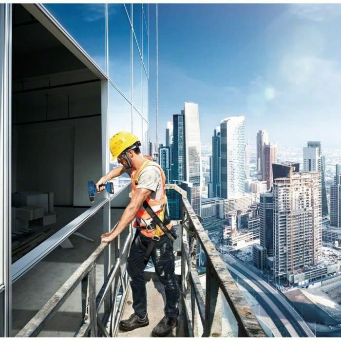 Bosch Professional GSB 18V-21 Percusiones Drill + 2 Baterías 2.0AH + Gal 1820 LC Charger 1 Bosch Professional GSB 18V-21 Percusiones Drill + 2 Baterías 2.0AH + Gal 1820 LC Charger 1