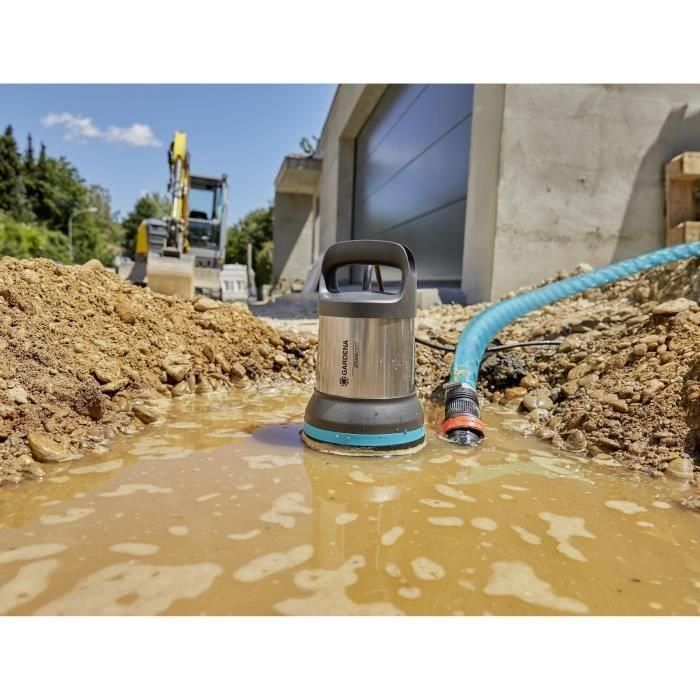 Gardena 25000 Bomba de Aguas Residuales, Caudal 25000 l/h, 1100W, Paso de Partículas 38 mm, Aquasensor 3 Gardena 25000 Bomba de Aguas Residuales, Caudal 25000 l/h, 1100W, Paso de Partículas 38 mm, Aquasensor 3