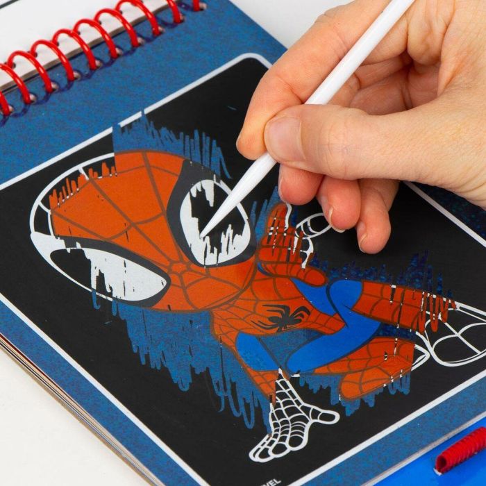 Cerdá Set de Papelería Scratch Book Spidey Azul, para niños +3 años, 14.0 x 20.5 x 1.0 cm 1 Cerdá Set de Papelería Scratch Book Spidey Azul, para niños +3 años, 14.0 x 20.5 x 1.0 cm 1