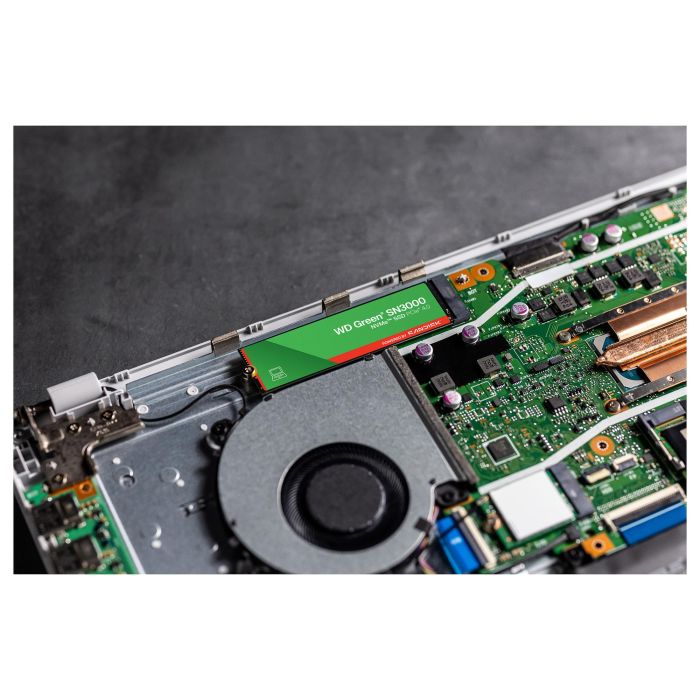 Western Digital SSD M.2 2TB SN3000 NVMe PCIe 4.0 x 4 para PC 8