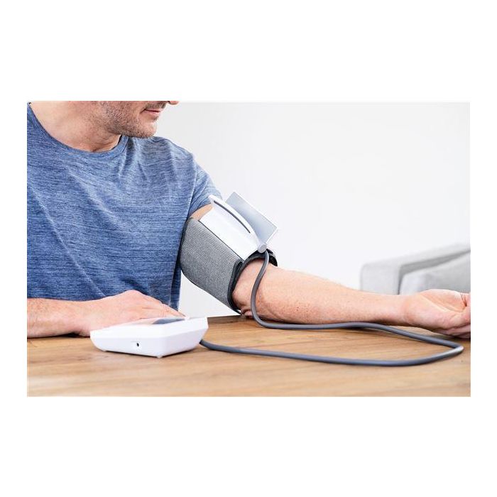 Beurer BM-51 Tensiómetro de Brazo EasyClip con Tecnología de Inflación Automática, Memoria para 2 Usuarios, Pantalla XL y Detector de Arritmias 1 Beurer BM-51 Tensiómetro de Brazo EasyClip con Tecnología de Inflación Automática, Memoria para 2 Usuarios, Pantalla XL y Detector de Arritmias 1