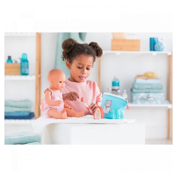 Corolle COR4062013141312 Bolsa de Aseo con 5 Accesorios para Muñecos Poupon 36 y 42 cm - Edad +2 años 2 Corolle COR4062013141312 Bolsa de Aseo con 5 Accesorios para Muñecos Poupon 36 y 42 cm - Edad +2 años 2