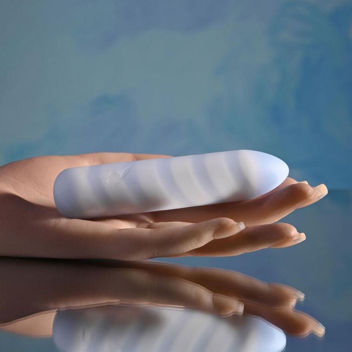 Vibrador Evolved Playboy Azul Blanco 14 Vibrador Evolved Playboy Azul Blanco 14