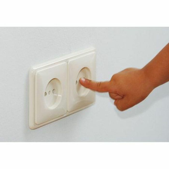 Safety 1St Tapas Giratorias para Enchufes Estandarizados 2 Postes - Protección Infantil Bebés Desde el Nacimiento - Pack 8 Blancas 2