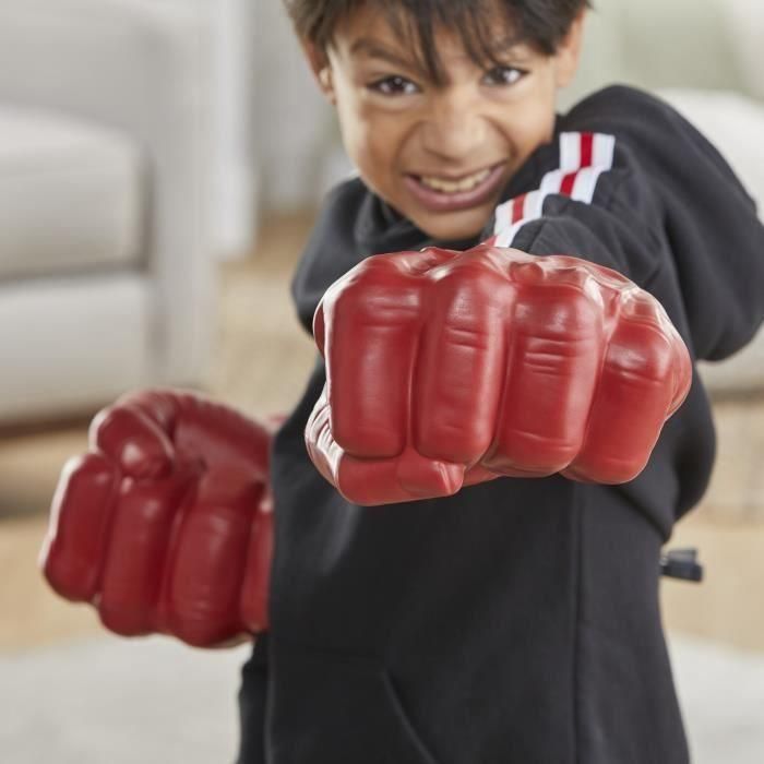 Hasbro G0070 Súper Puños Gamma de Hulk Rojo para Niños +5 Años - Juguete de Rol y Acción, Agarres Seguros, Inspirado en Capitán América 4