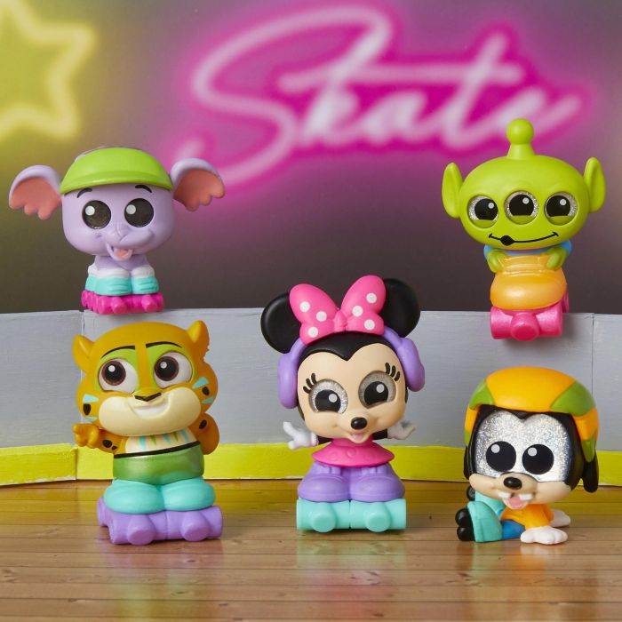 Just Play Disney Let's Party Multi Peek Doorables Set de 4 Figuras Coleccionables Aleatorias DIS0886144500220 2 Just Play Disney Let's Party Multi Peek Doorables Set de 4 Figuras Coleccionables Aleatorias DIS0886144500220 2