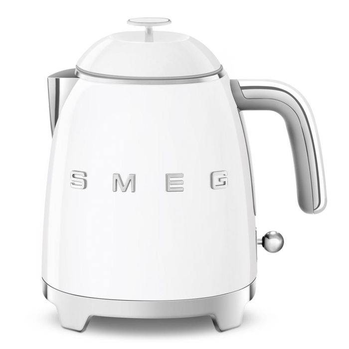 Smeg KLF05WHEU Hervidor Eléctrico Mini Estilo Años 50 Blanco 0 Smeg KLF05WHEU Hervidor Eléctrico Mini Estilo Años 50 Blanco 0